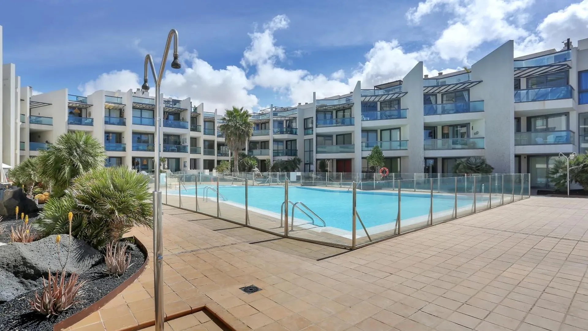 Casa Del Mar Beachfront Apartments With Pool & Ocean Views Cotillo