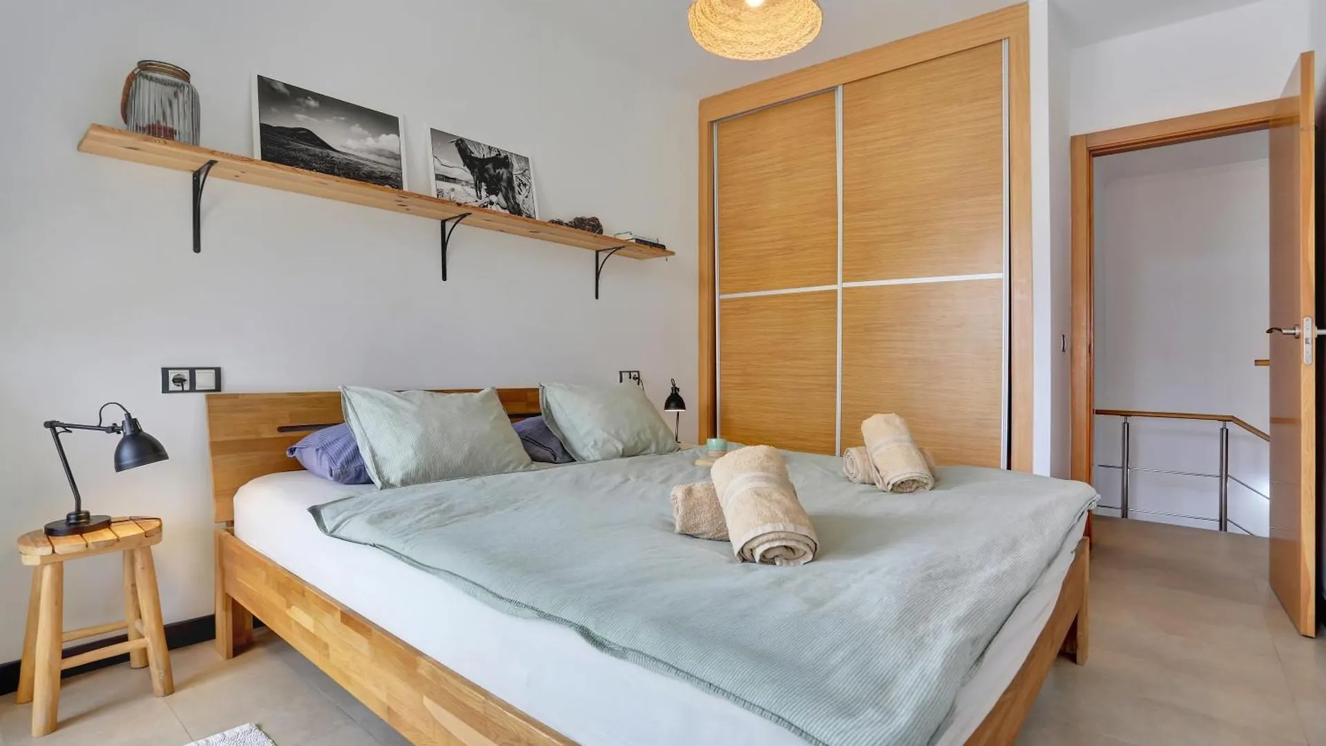 Casa Del Mar Beachfront Apartments With Pool & Ocean Views Cotillo 0*,  España