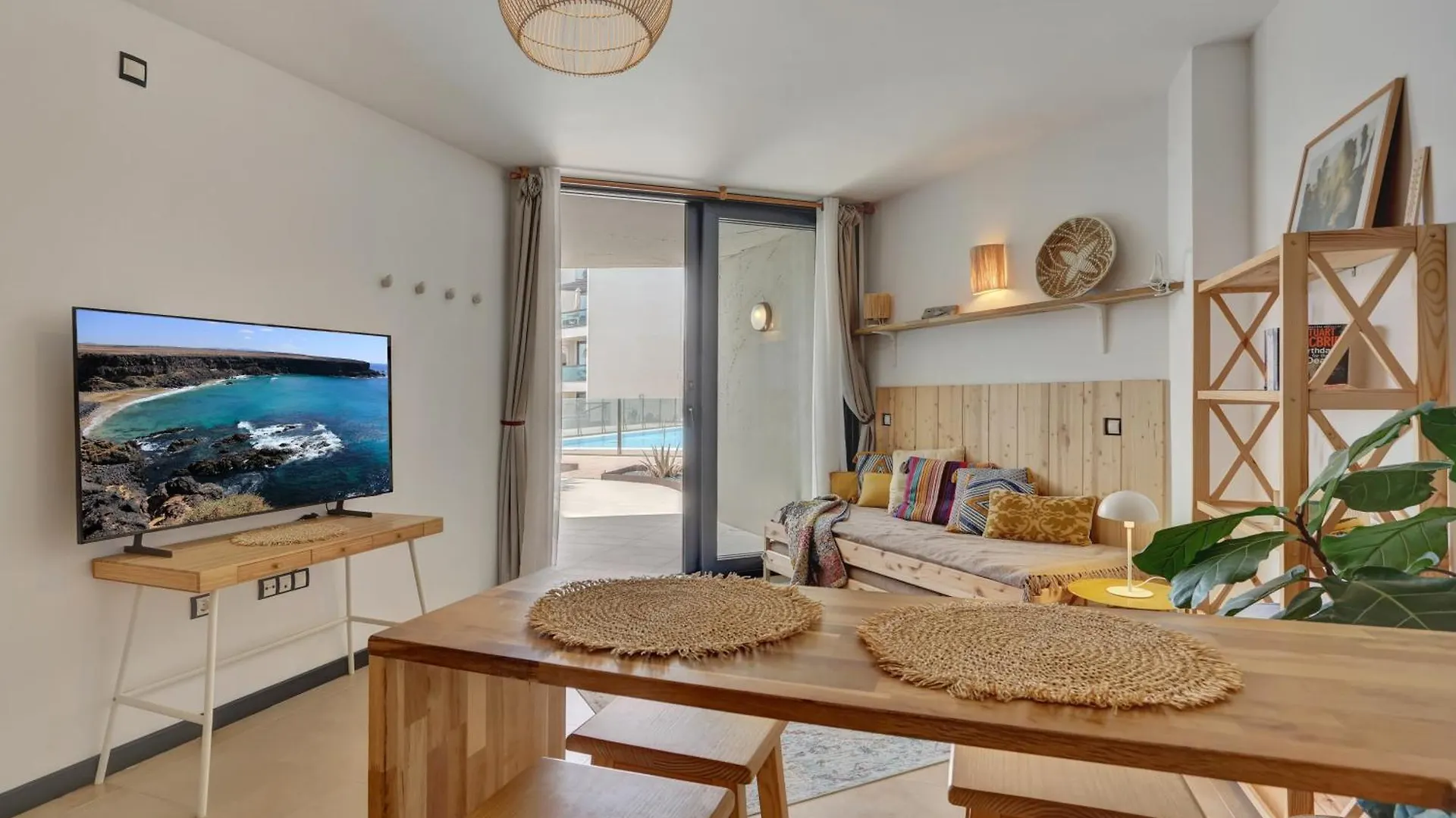 Casa Del Mar Beachfront Apartments With Pool & Ocean Views Cotillo 0*,