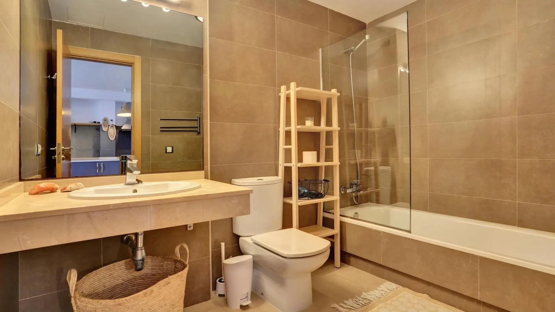 Casa Del Mar Beachfront Apartments With Pool & Ocean Views Cotillo 0*,  Spanien